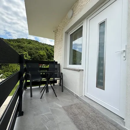 Lägenhet Apartma Tara 2